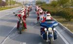 乐清40多名圣诞爷爷骑27辆哈雷 沿路给孩子送礼物