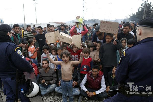 欧洲难民危机未解，所有从土耳其入境的非法难民如果庇护申请遭到拒绝，将被遣返回土耳其。