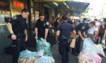 纽约警方扫荡华商过期食品 抓住榴莲闻了又闻(图)