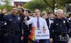 洛杉矶同性恋游行又遭威胁 一全副武装男子被抓