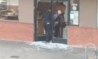 加州奥克兰唐人街枪击一死三伤 中餐馆窗户被射破【图】