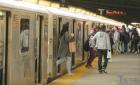 纽约男羞辱搭地铁穆斯林女 反被乘客赶下车(图)
