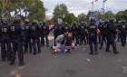 周二法国警方在马赛驱散滋事波兰球迷【图】