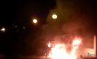 周四晚上巴黎郊区博蒙特市2台加油机以及汽车被人纵火