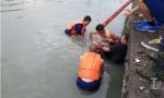 瑞安塘下镇一男子驾驶摩托艇因速度过快撞上河岸受伤严重